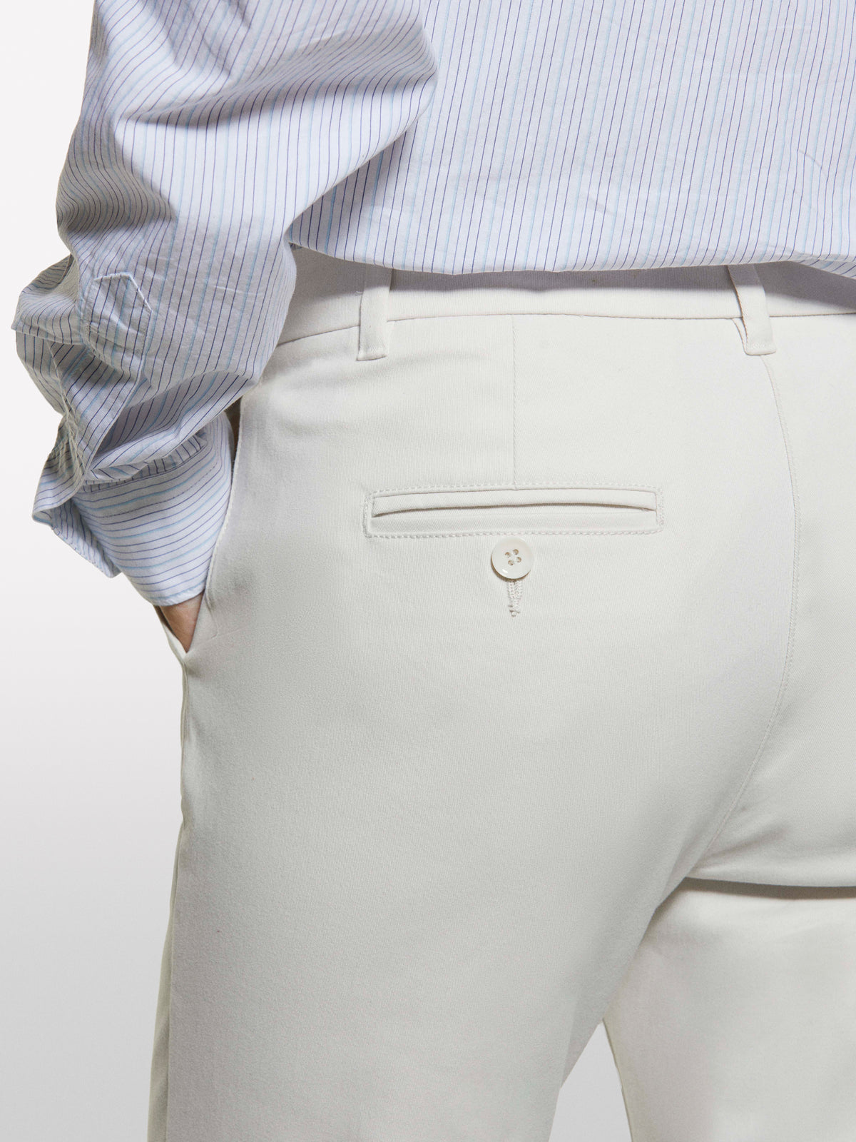 Chinos slim fit bege claro - ucb_image_FY