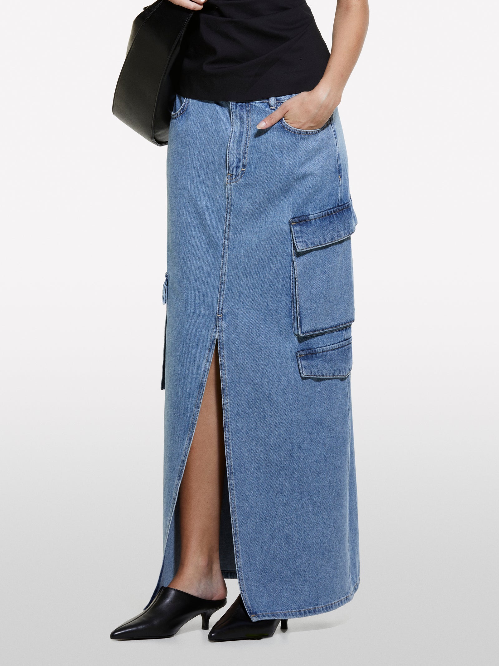 Saia de jeans azul com racha - ucb_image_FY