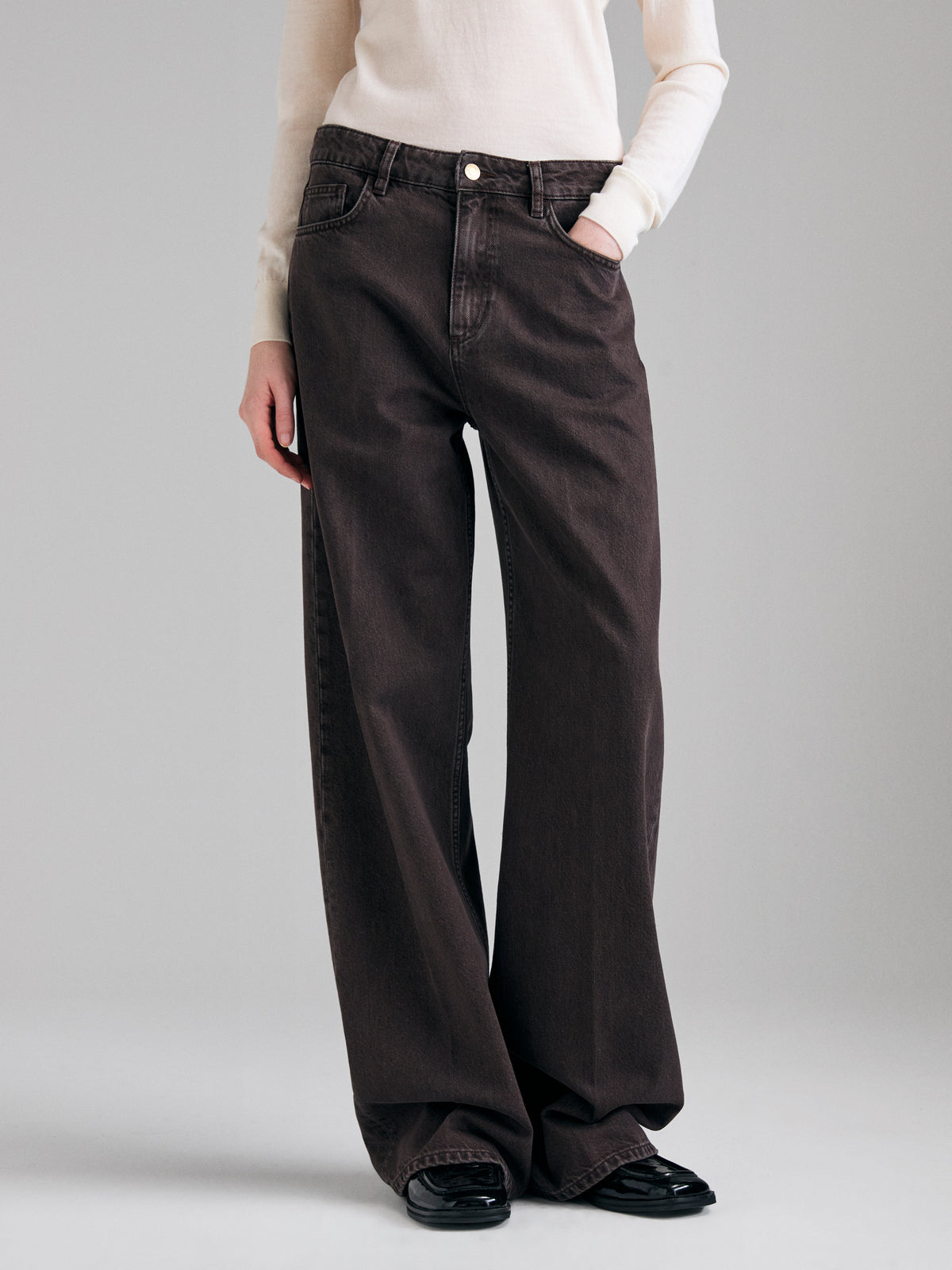Jeans color wide fit - ucb_image_FY