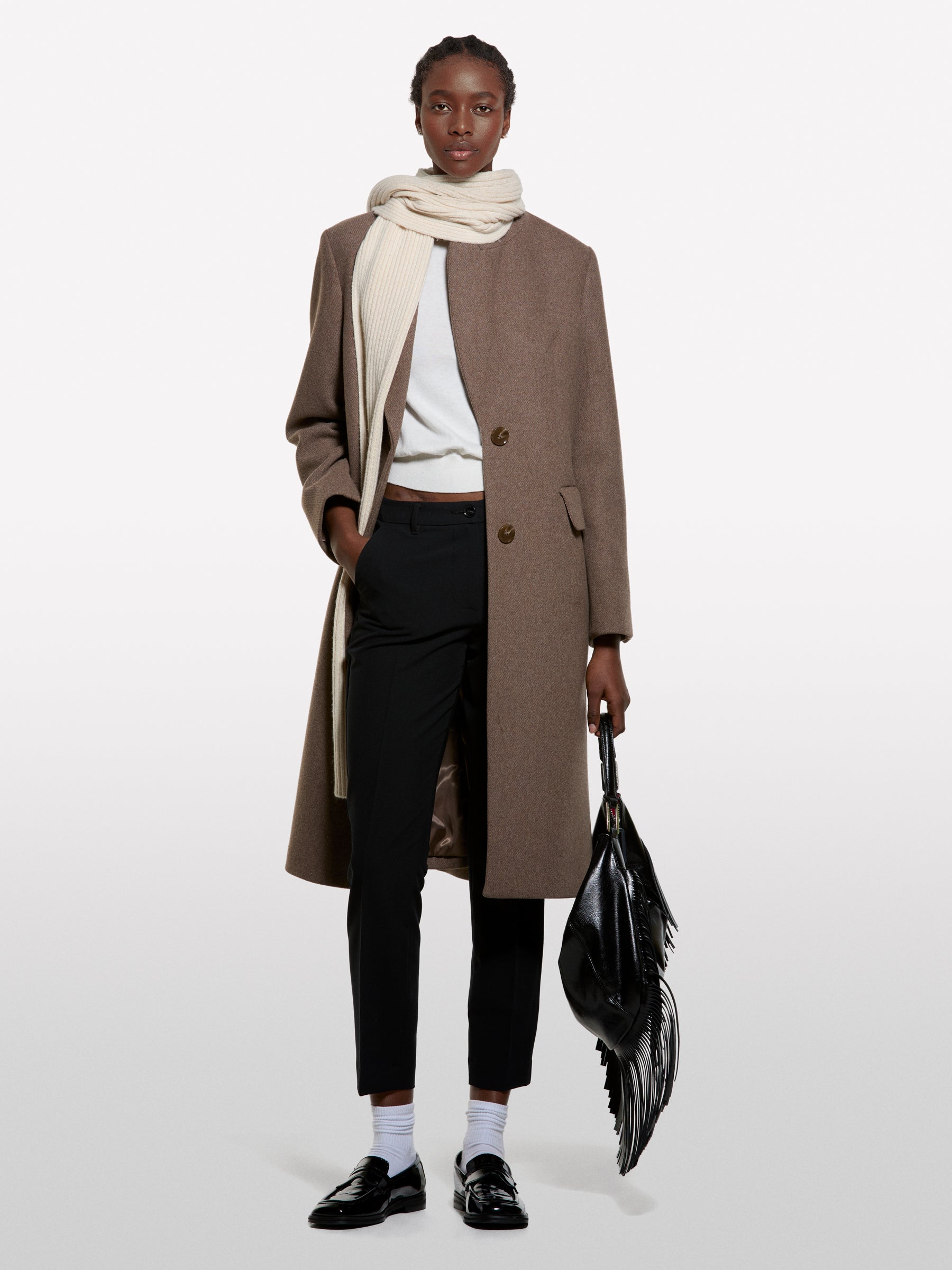 Calças pretas cigarette - ucb_image_F