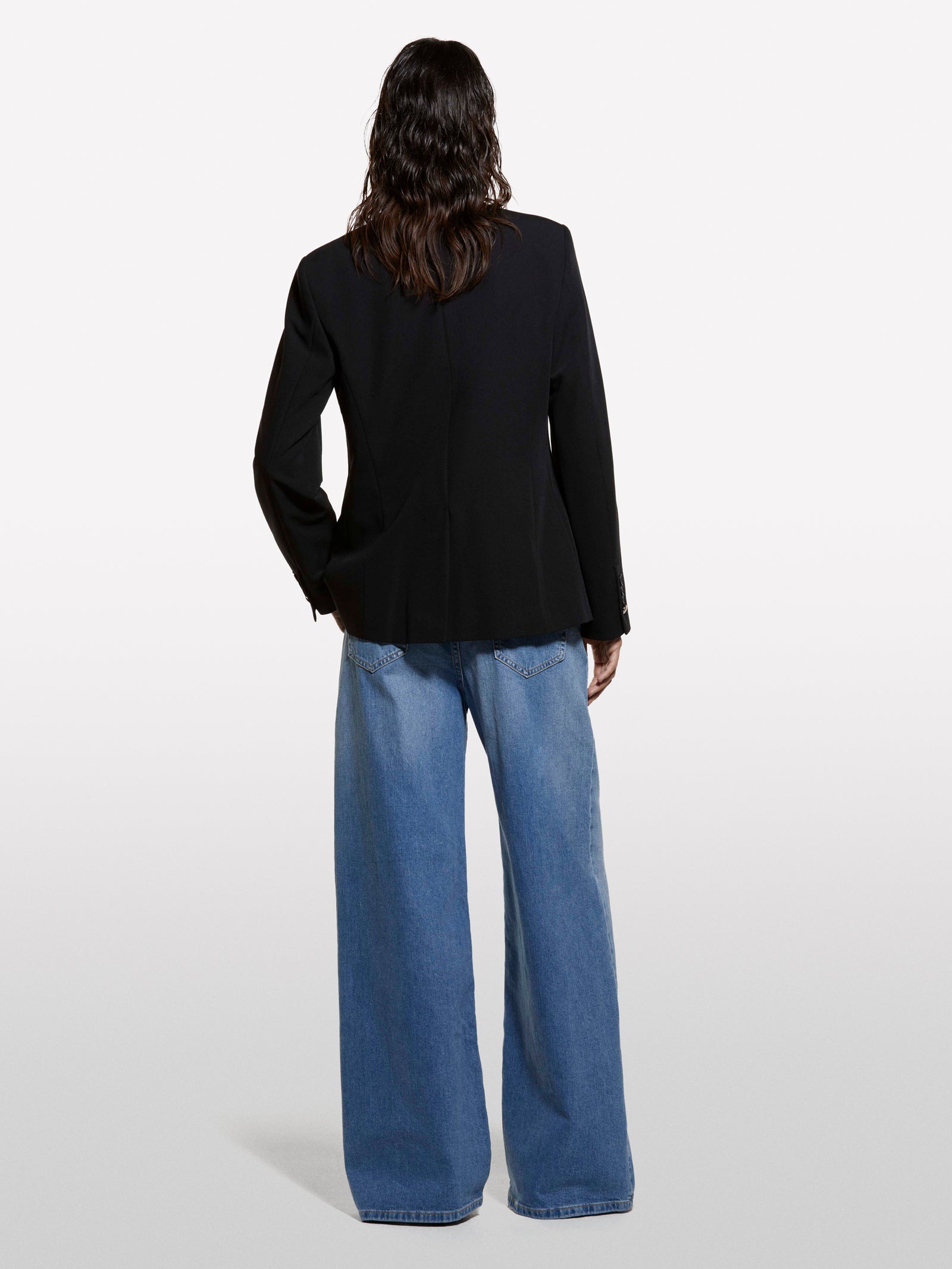 Calça jeans modelo 72 com modelagem ampla - ucb_image_B