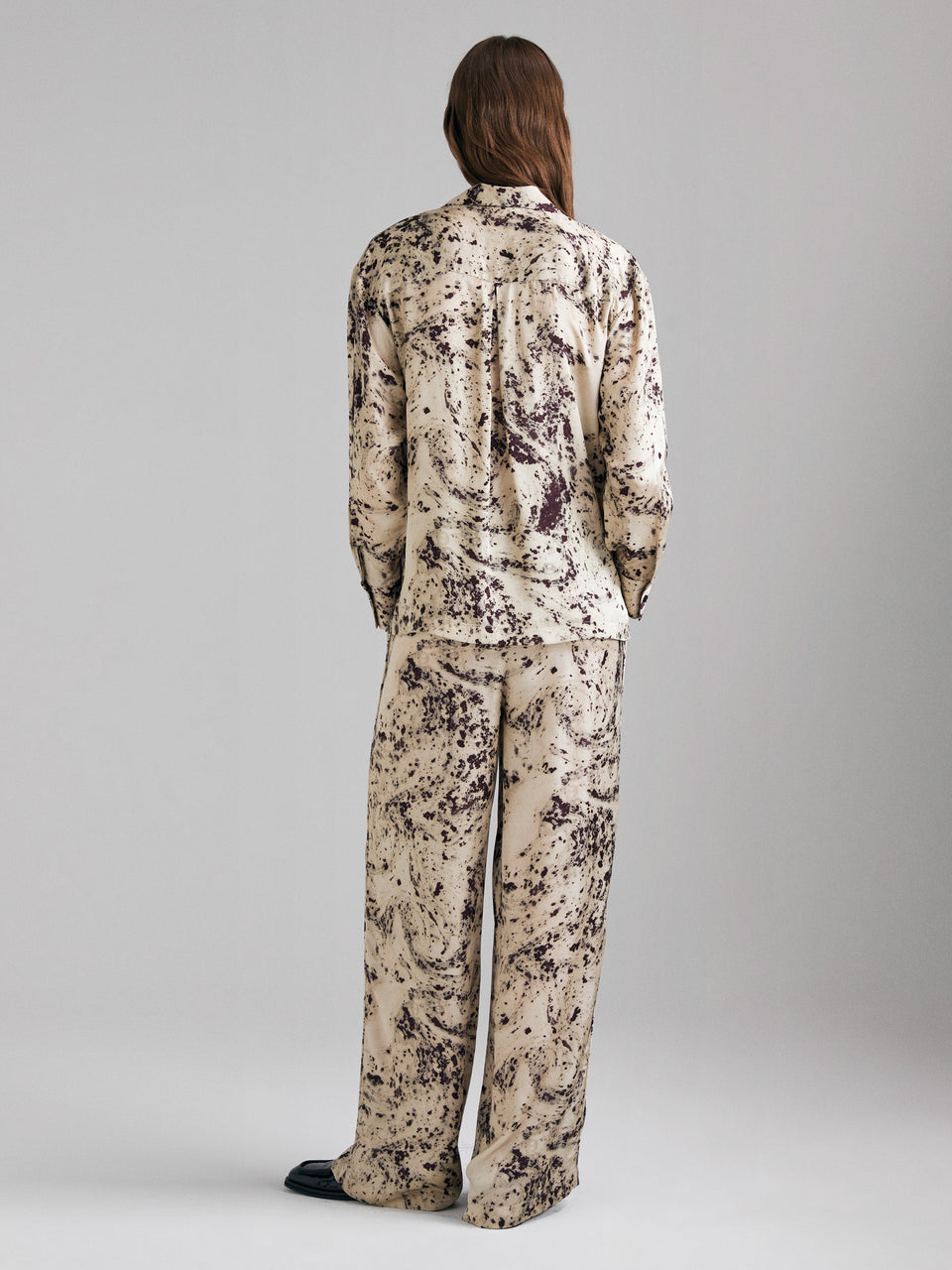 Camisa em cetim estampado - ucb_image_B