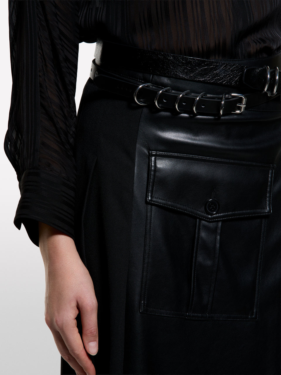 Saia envelope com pregas - ucb_image_FY
