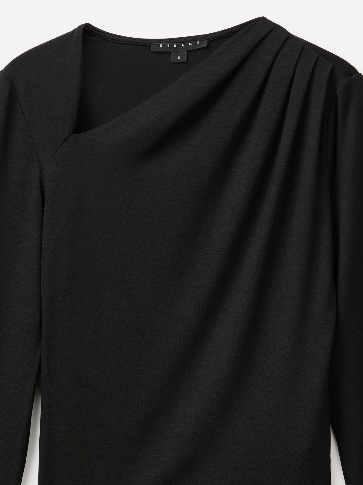 T-shirt slim fit com decote assimétrico  - ucb_image_DS1