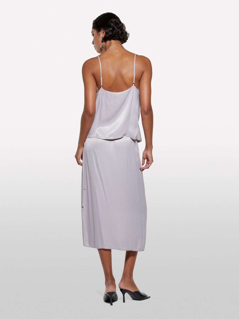 Saia em cetim cinzenta - ucb_image_B