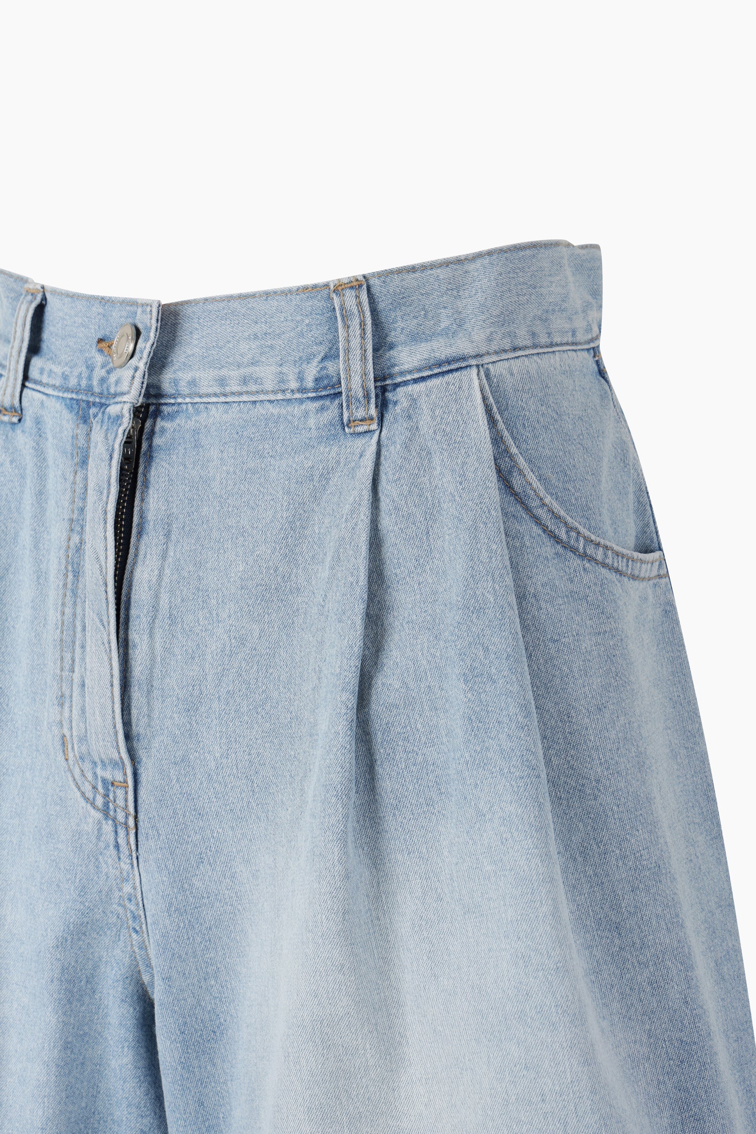 Shorts de jeans com pinças - ucb_image_DS1