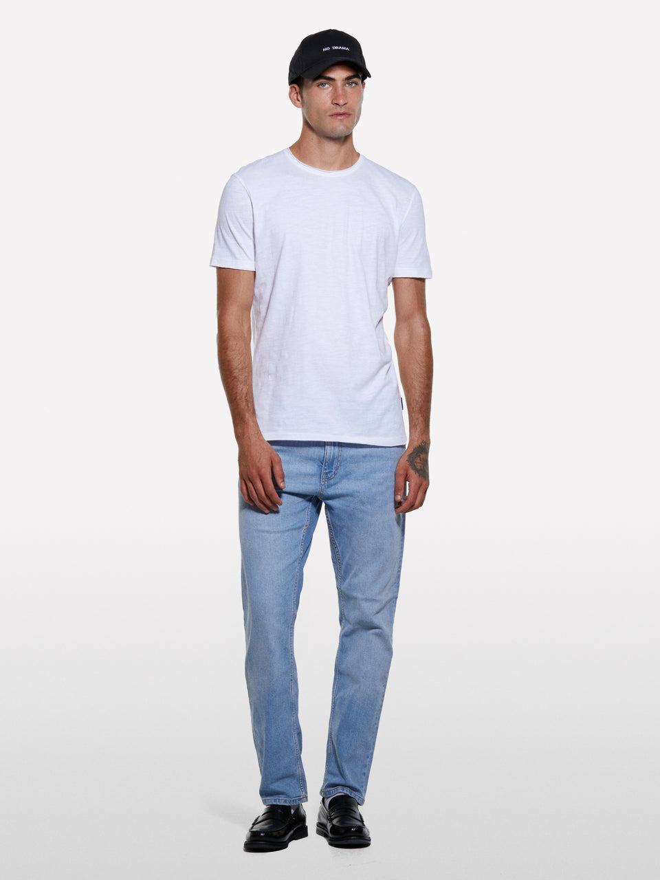 T-shirt branca com corte vivo - ucb_image_F