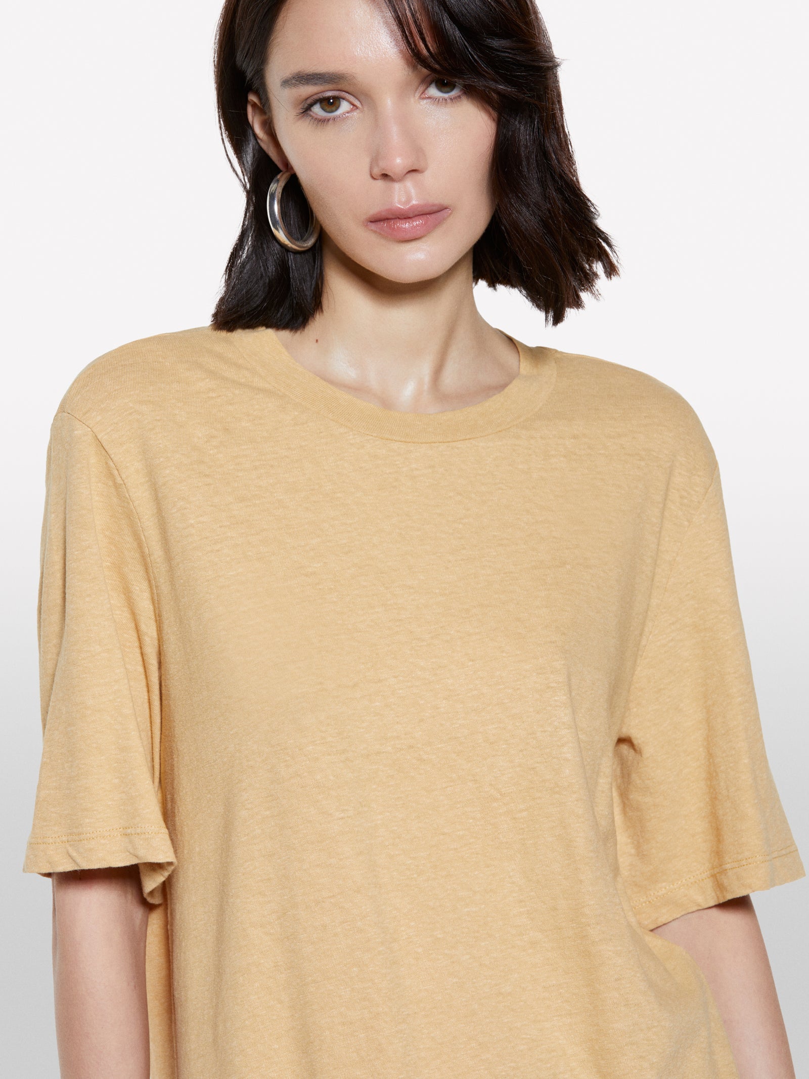 Mustard cropped t-shirt
