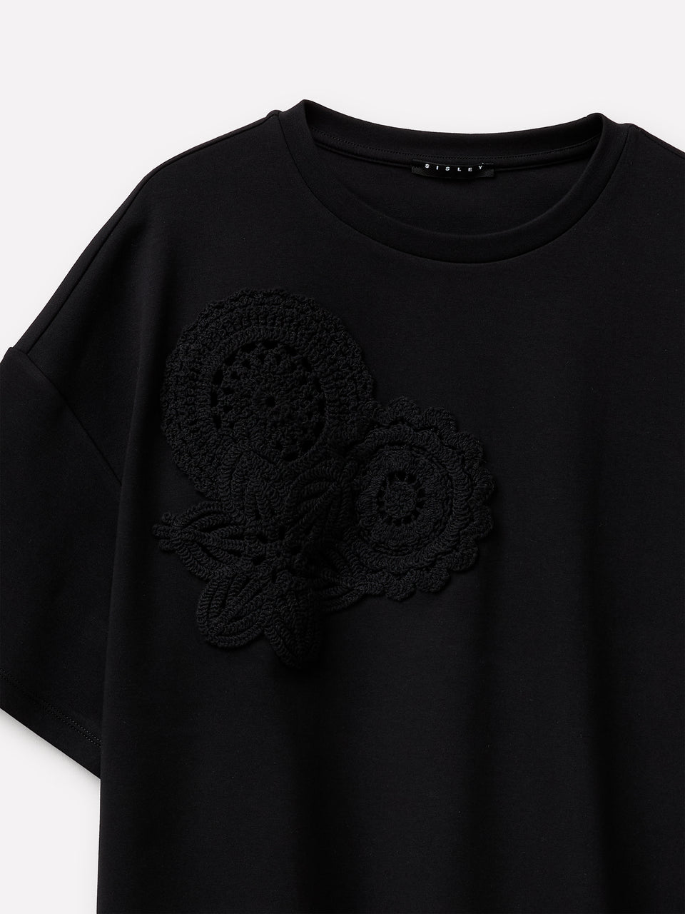 T-shirt com bordado crochê - ucb_image_DS1