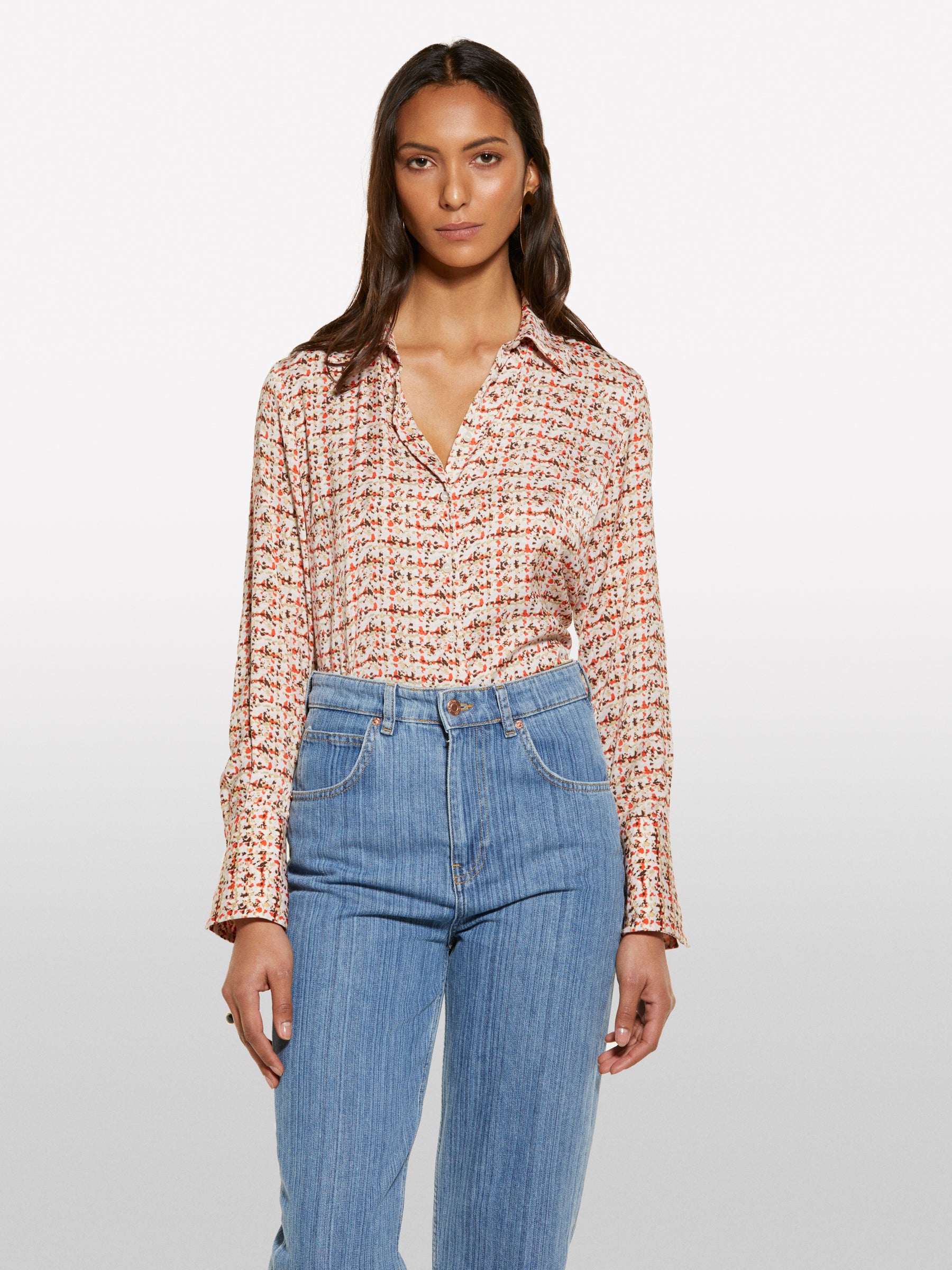 Camisa rosa em cetim estampado - ucb_image_FY