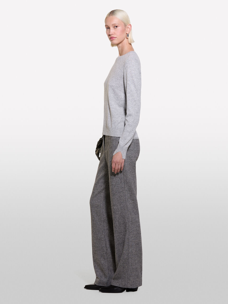 SWEATER L/S &Gamma;&upsilon;&nu;&alpha;&iota;&kappa;&epsilon;ί&alpha; image number null