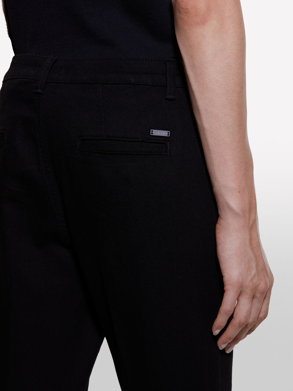 TROUSERS &Gamma;&upsilon;&nu;&alpha;&iota;&kappa;&epsilon;ί&alpha; image number null