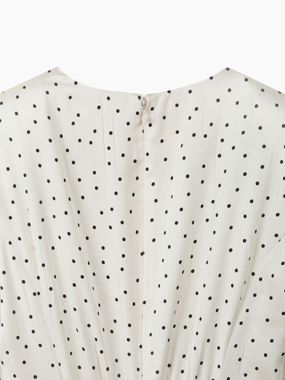 DRESS &Gamma;&upsilon;&nu;&alpha;&iota;&kappa;&epsilon;ί&alpha; image number null