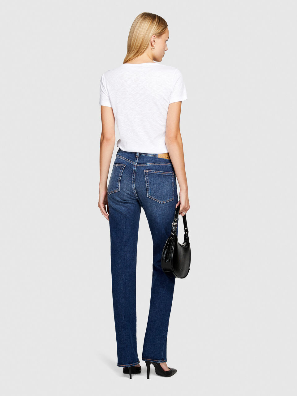 &Mu;&pi;&lambda;&omicron;ύ&zeta;&alpha; &mu;&epsilon; &sigma;&tau;&rho;&omicron;&gamma;&gamma;&upsilon;&lambda;ή &lambda;&alpha;&iota;&mu;ό&kappa;&omicron;&psi;&eta; &chi;&omega;&rho;ί&sigmaf; &rho;&alpha;&phi;έ&sigmaf; &Gamma;&upsilon;&nu;&alpha;&iota;&kappa;&epsilon;ί&alpha; image number null