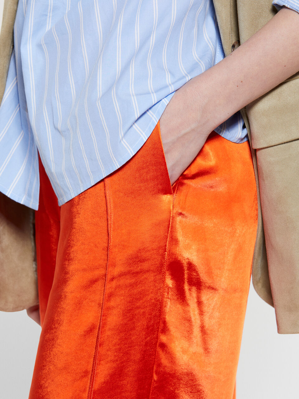 TROUSERS &Gamma;&upsilon;&nu;&alpha;&iota;&kappa;&epsilon;ί&alpha; image number null