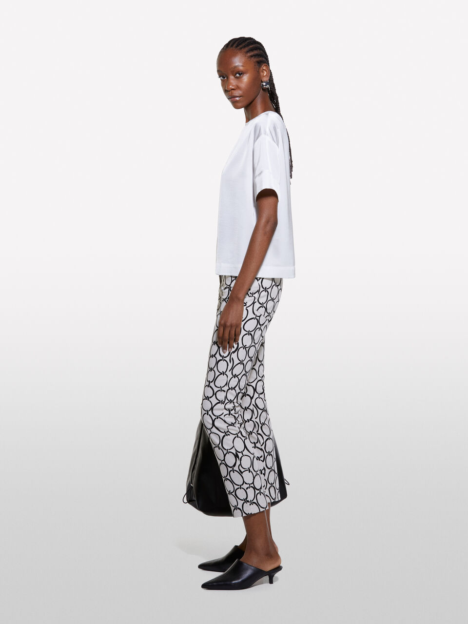 BLOUSE &Gamma;&upsilon;&nu;&alpha;&iota;&kappa;&epsilon;ί&alpha; image number null