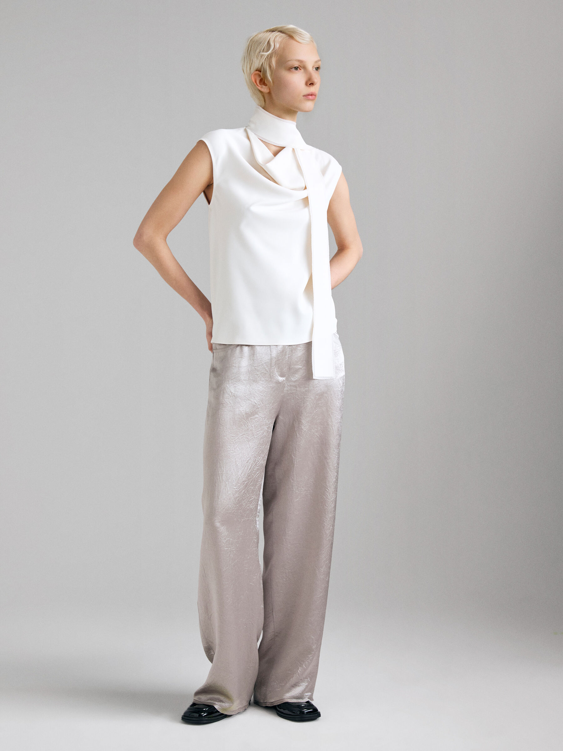 BLOUSE &Gamma;&upsilon;&nu;&alpha;&iota;&kappa;&epsilon;ί&alpha; image number null