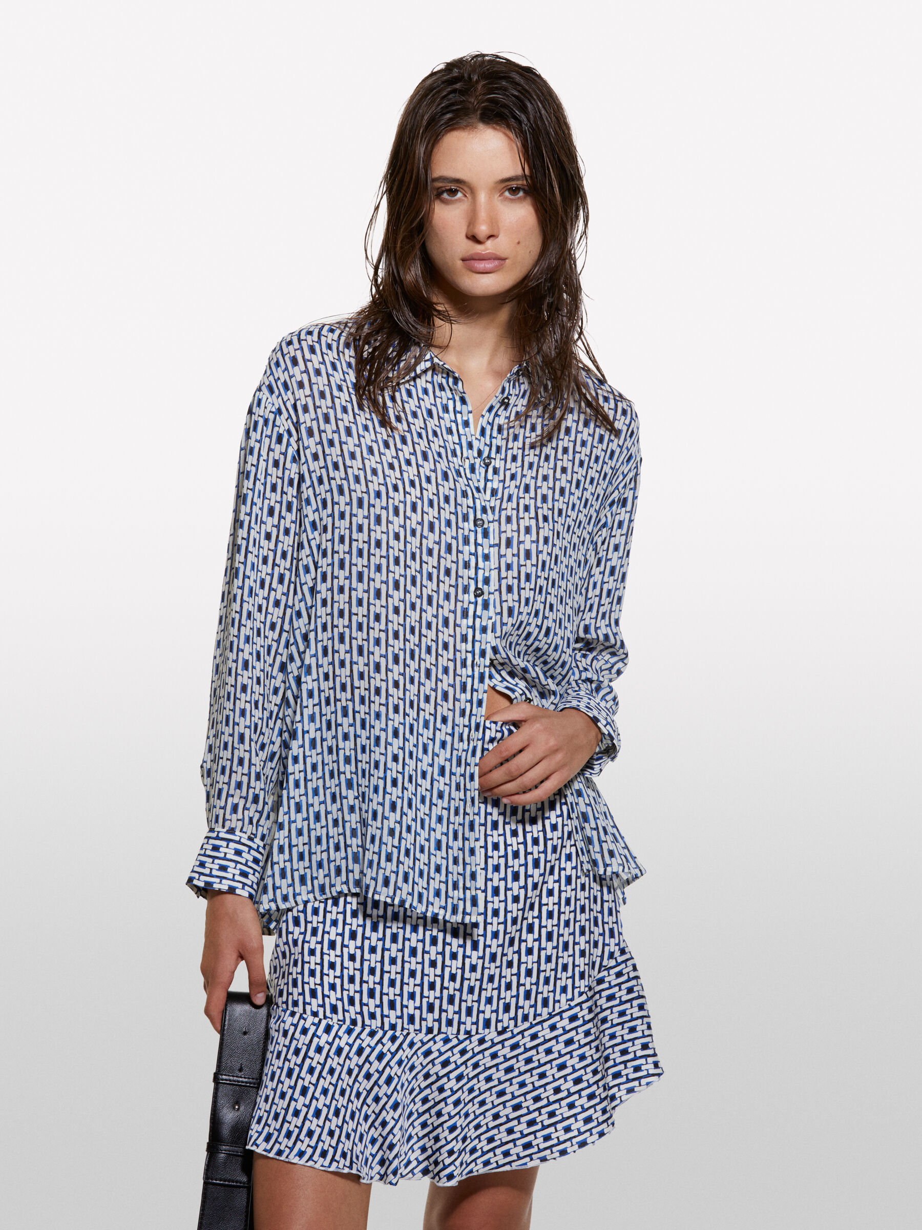 SHIRT &Gamma;&upsilon;&nu;&alpha;&iota;&kappa;&epsilon;ί&alpha; image number null