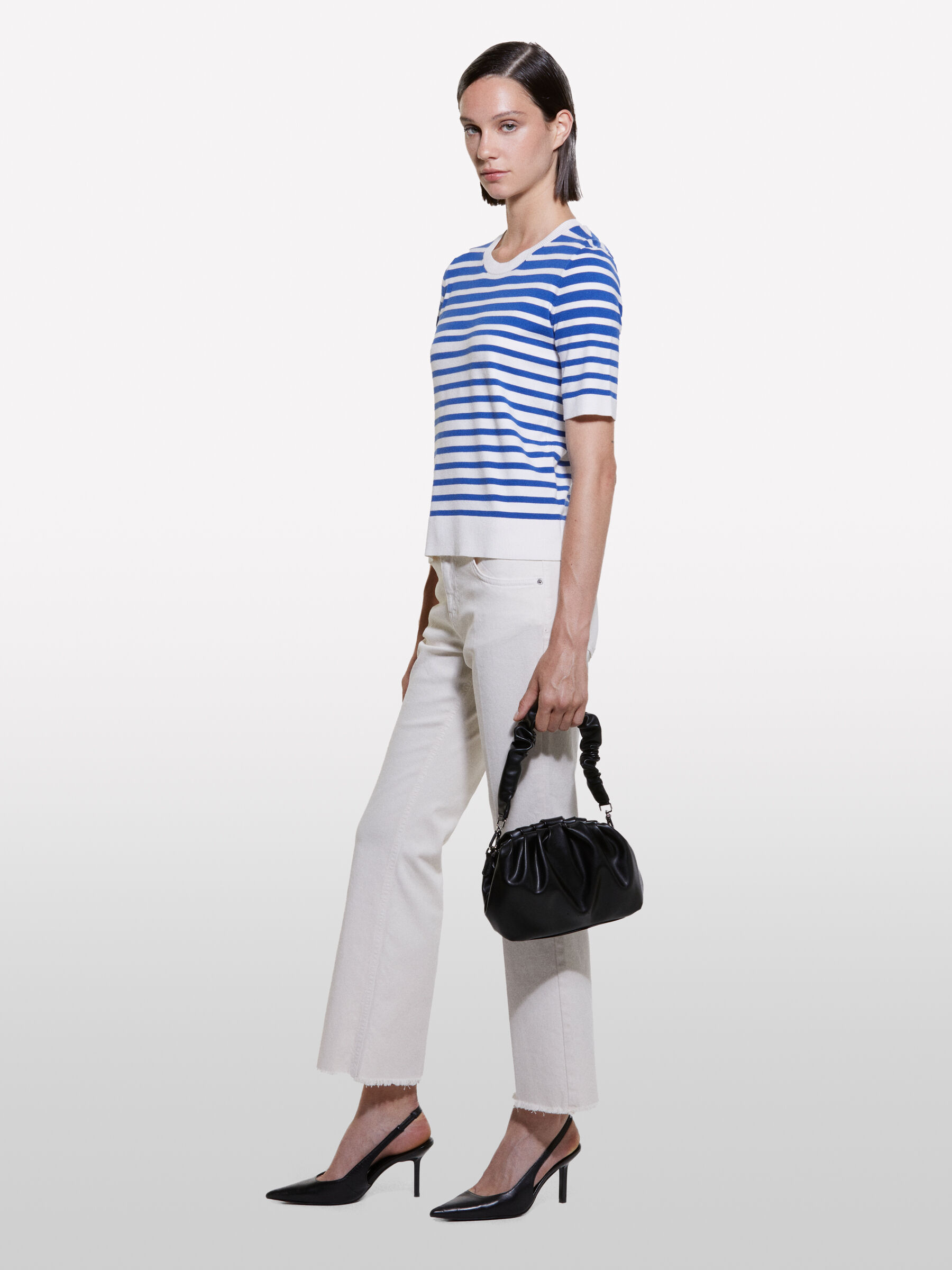 SWEATER &Gamma;&upsilon;&nu;&alpha;&iota;&kappa;&epsilon;ί&alpha; image number null