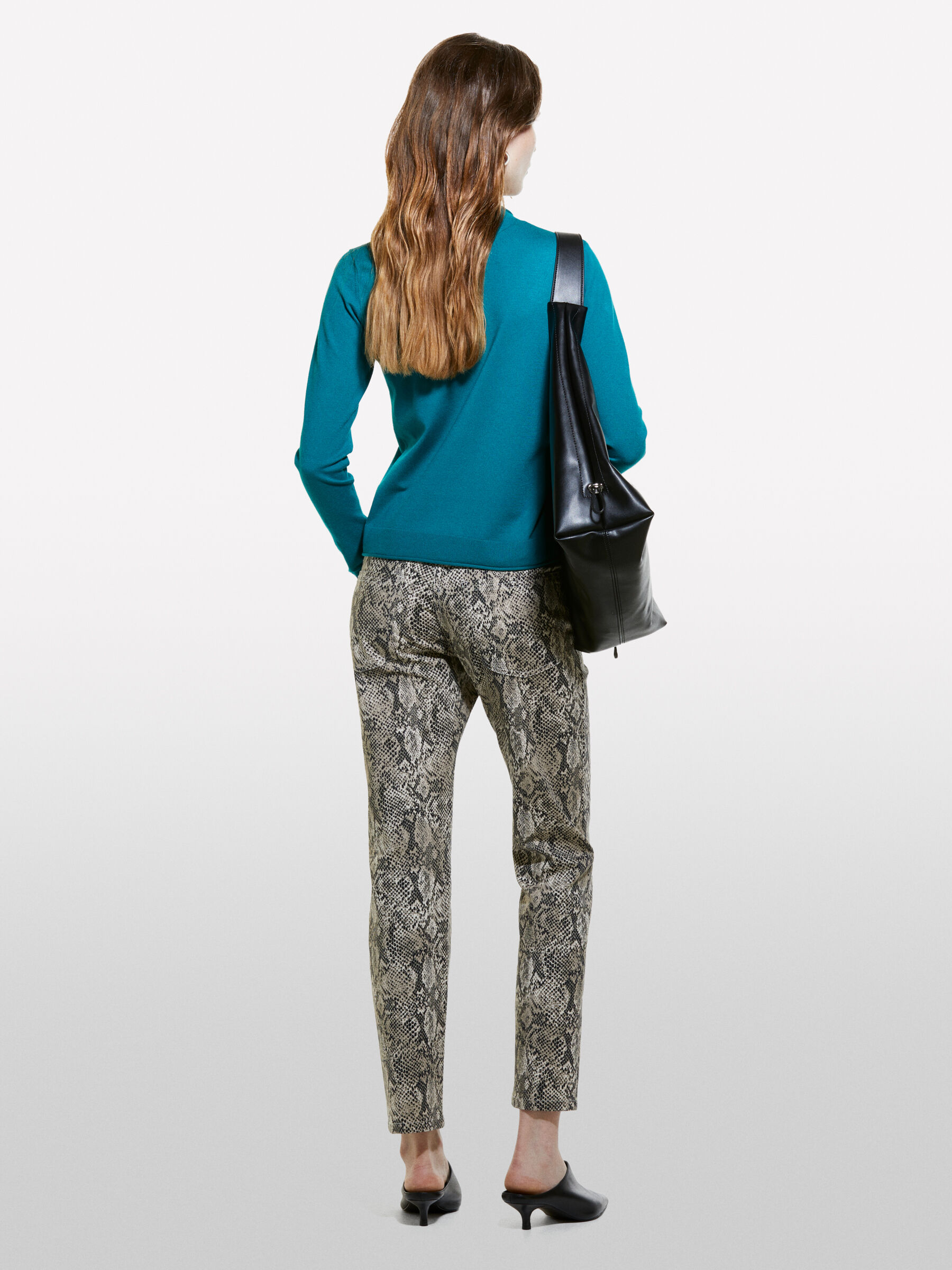 L/S SWEATER &Gamma;&upsilon;&nu;&alpha;&iota;&kappa;&epsilon;ί&alpha; image number null