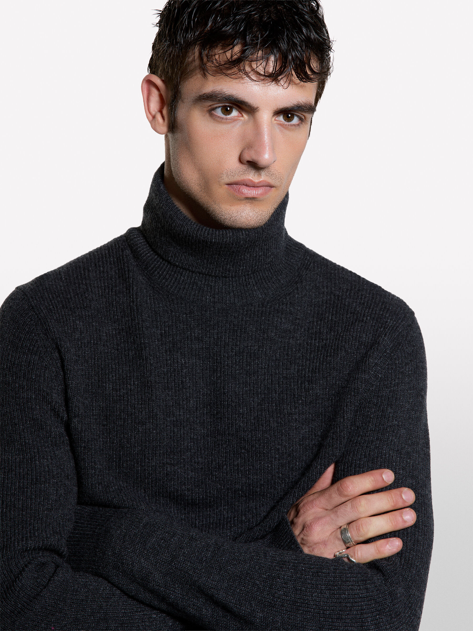 TURTLE NECK SWEATER &Alpha;&nu;&delta;&rho;&iota;&kappa;ά image number null