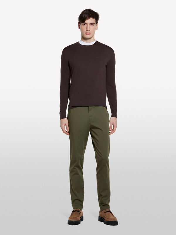 Τσίνο slim fit πράσινο militaire - παντελόνια chinos ανδρικά | Sisley