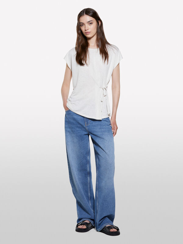 &Mu;&pi;&lambda;&omicron;ύ&zeta;&alpha; &lambda;&epsilon;&upsilon;&kappa;ή &mu;&epsilon; &kappa;&omicron;&rho;&delta;ό&nu;&iota;&alpha; - &mu;&pi;&lambda;&omicron;&upsilon;&zeta;ά&kappa;&iota;&alpha; &kappa;&omicron;&nu;&tau;&omicron;&mu;ά&nu;&iota;&kappa;&alpha; &gamma;&upsilon;&nu;&alpha;&iota;&kappa;&epsilon;ί&alpha; | Sisley