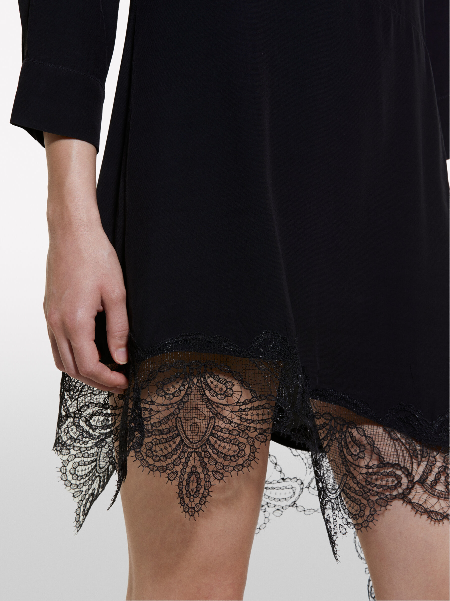 DRESS &Gamma;&upsilon;&nu;&alpha;&iota;&kappa;&epsilon;ί&alpha; image number null