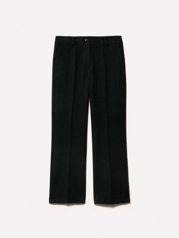 Παντελόνι flare fit μαύρο Παντελόνι flare fit μαύρο - παντελόνια flare γυναικεία | Sisley