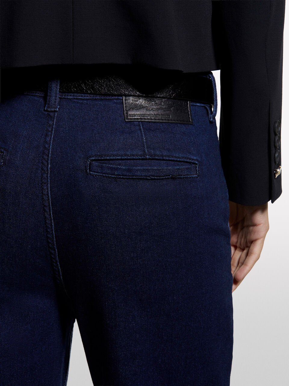 TROUSERS &Gamma;&upsilon;&nu;&alpha;&iota;&kappa;&epsilon;ί&alpha; image number null