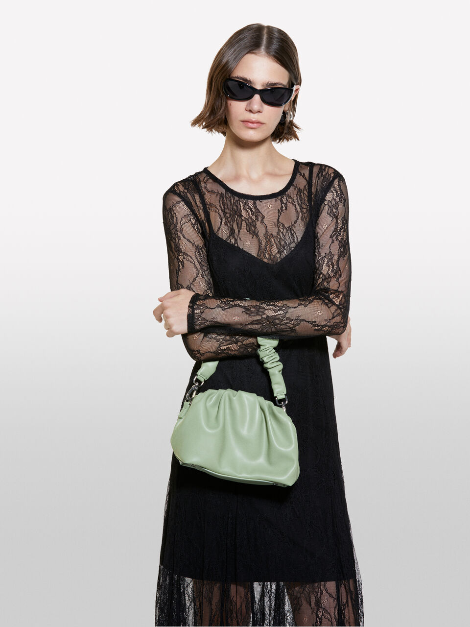 BAG &Gamma;&upsilon;&nu;&alpha;&iota;&kappa;&epsilon;ί&alpha; image number null