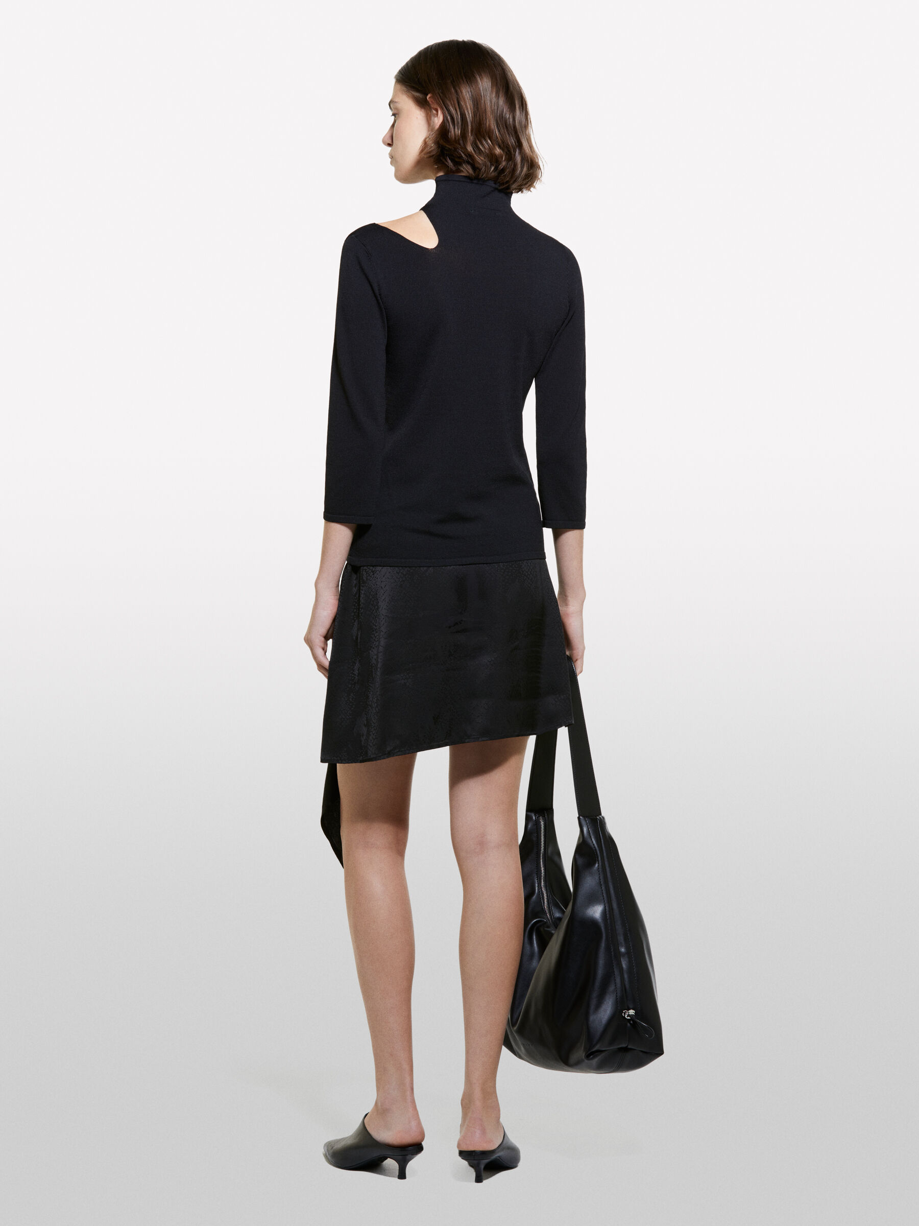 SWEATER L/S &Gamma;&upsilon;&nu;&alpha;&iota;&kappa;&epsilon;ί&alpha; image number null