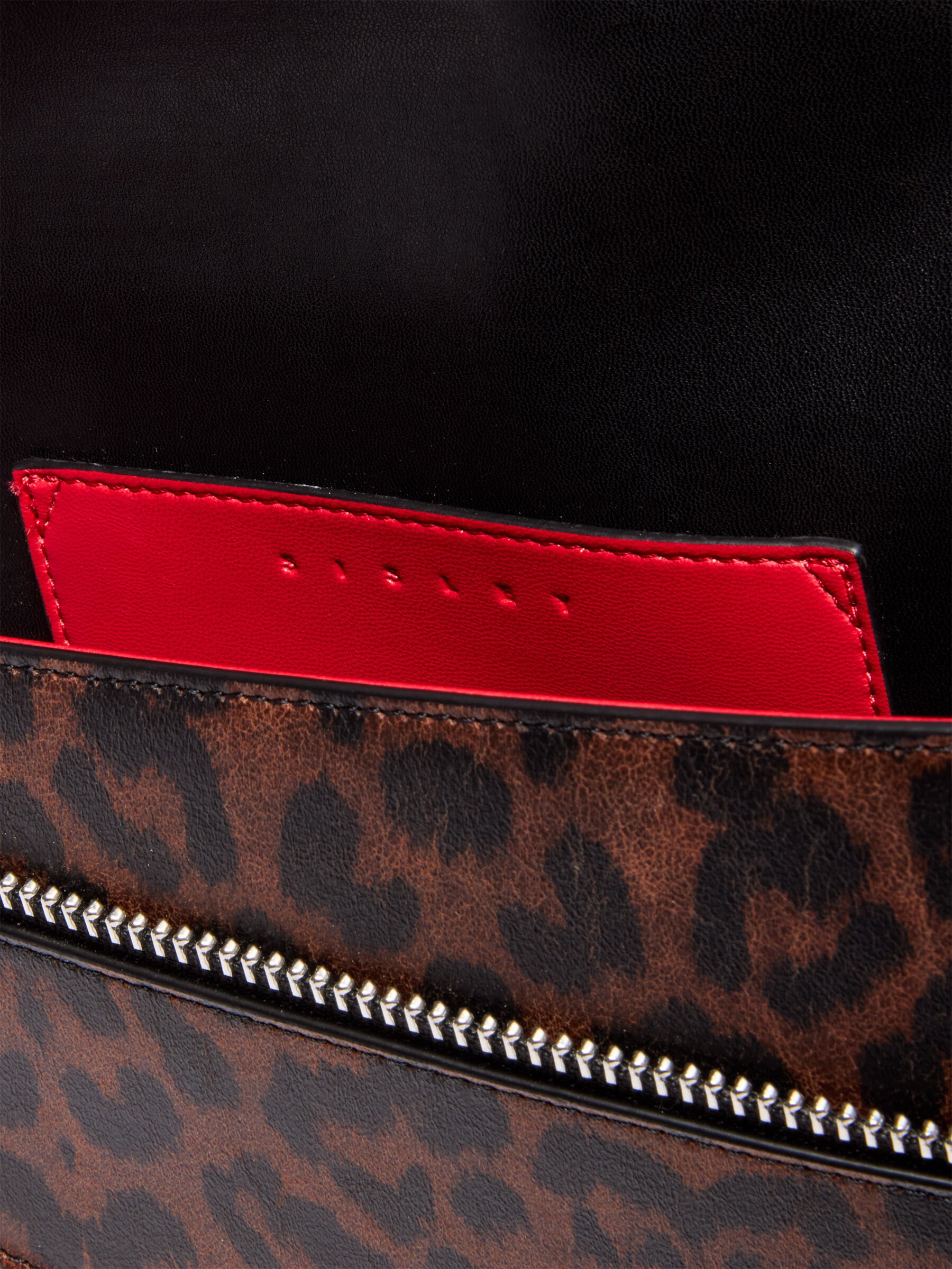 BAG &Gamma;&upsilon;&nu;&alpha;&iota;&kappa;&epsilon;ί&alpha; image number null