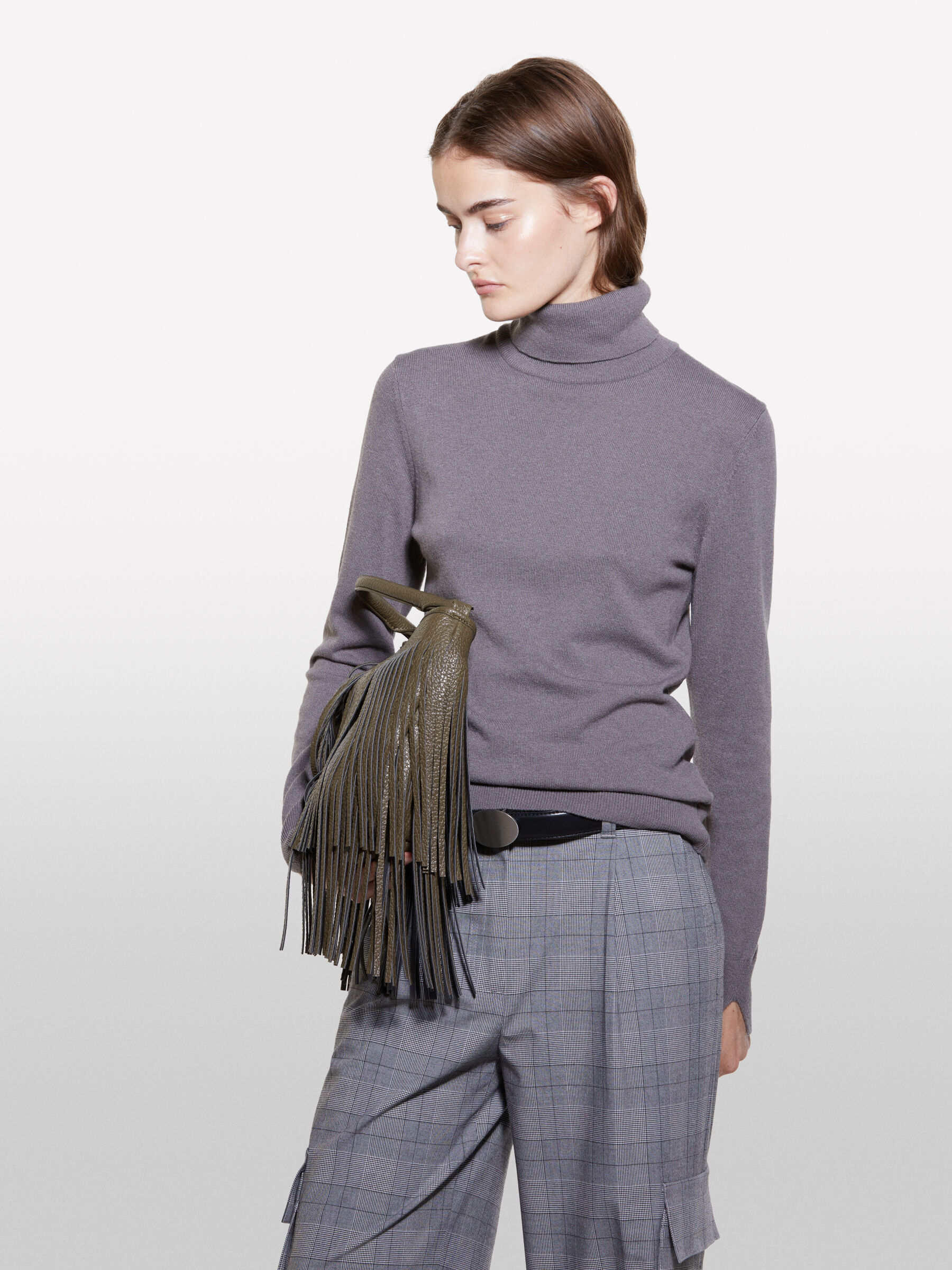 TURTLE NECK SWEATER &Gamma;&upsilon;&nu;&alpha;&iota;&kappa;&epsilon;ί&alpha; image number null
