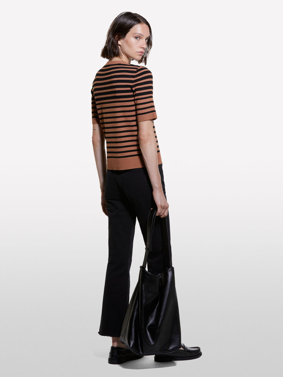 SWEATER &Gamma;&upsilon;&nu;&alpha;&iota;&kappa;&epsilon;ί&alpha; image number null