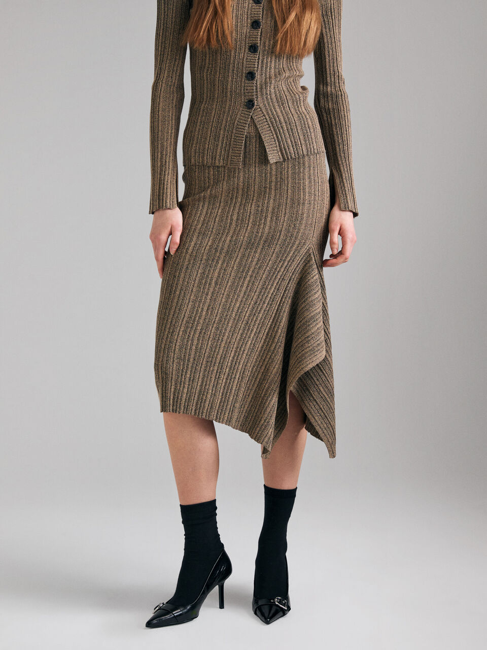 SKIRT &Gamma;&upsilon;&nu;&alpha;&iota;&kappa;&epsilon;ί&alpha; image number null