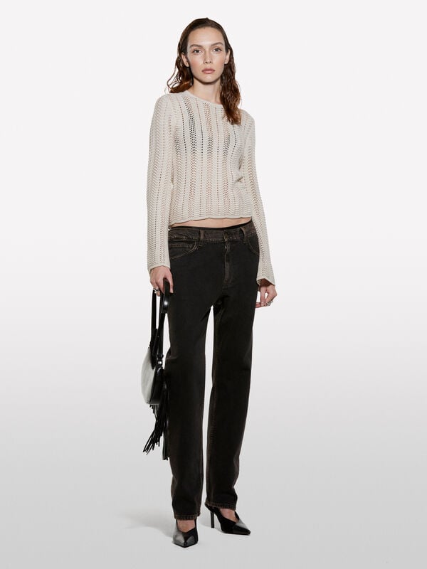 Dove gray sweater with bell sleeves Dove gray sweater with bell sleeves - μπλούζες με λαιμόκοψη γυναικείες | Sisley