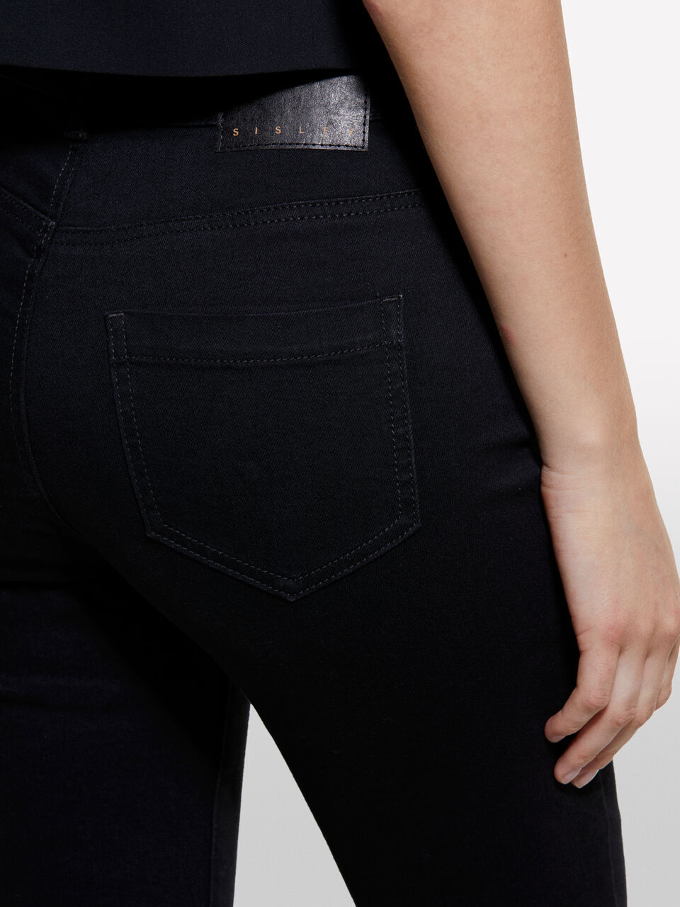 TROUSERS &Gamma;&upsilon;&nu;&alpha;&iota;&kappa;&epsilon;ί&alpha; image number null