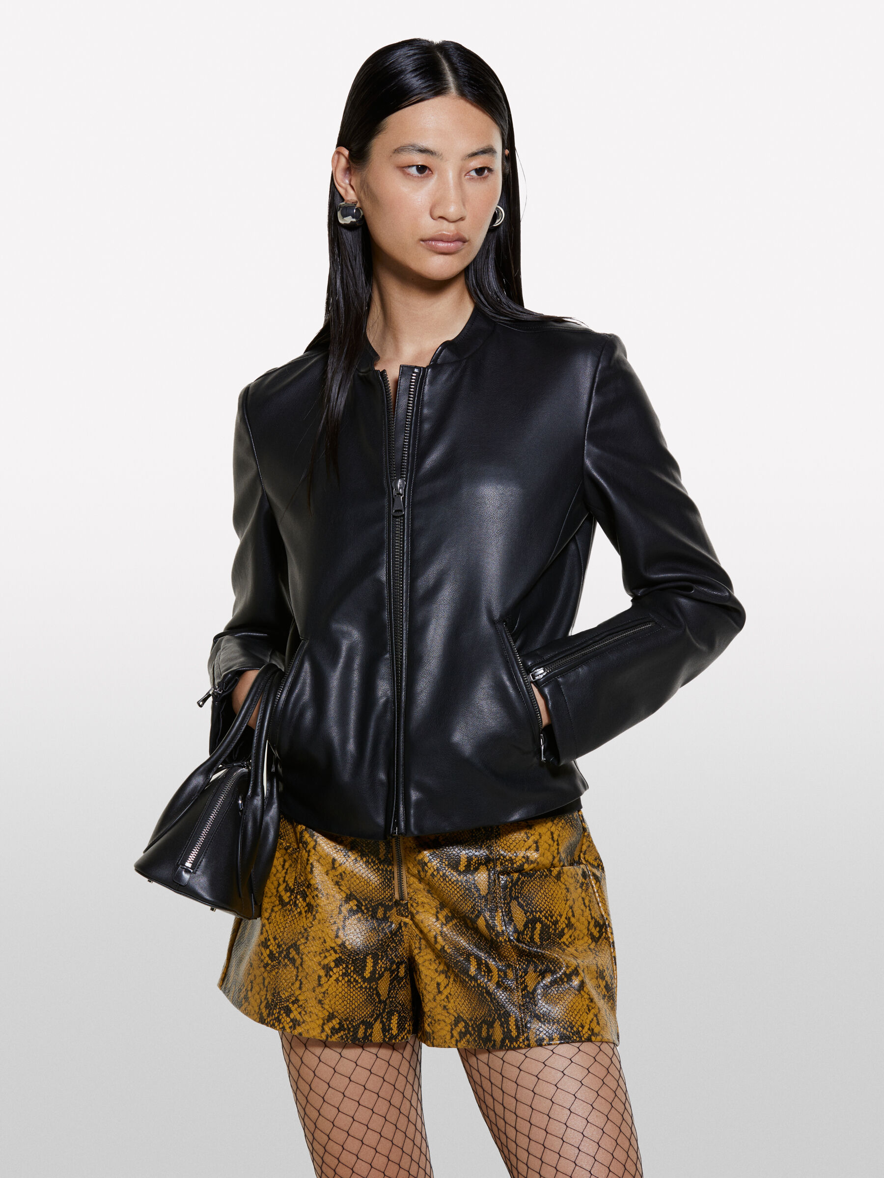 JACKET &Gamma;&upsilon;&nu;&alpha;&iota;&kappa;&epsilon;ί&alpha; image number null