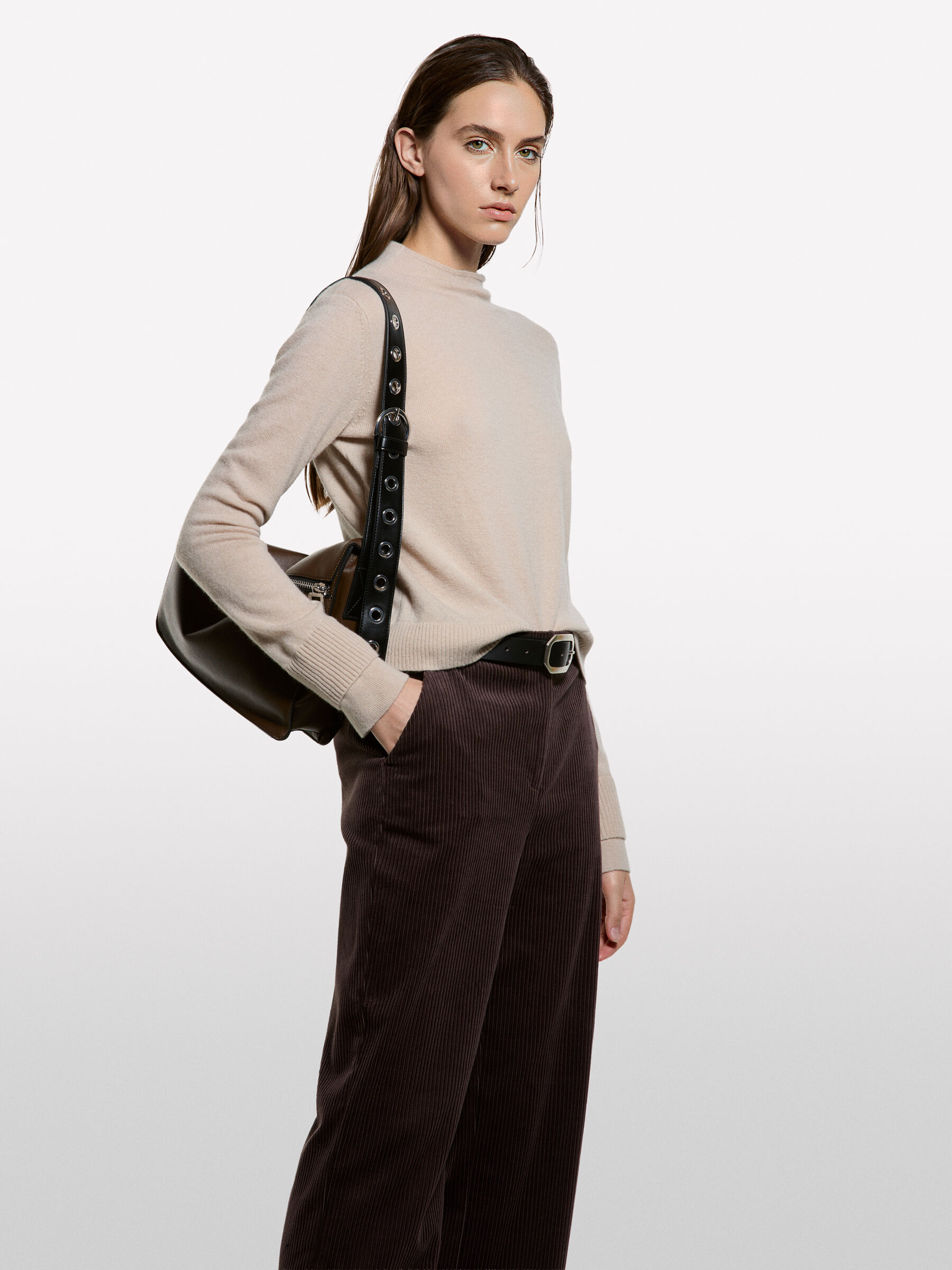 TURTLE NECK SWEATER &Gamma;&upsilon;&nu;&alpha;&iota;&kappa;&epsilon;ί&alpha; image number null