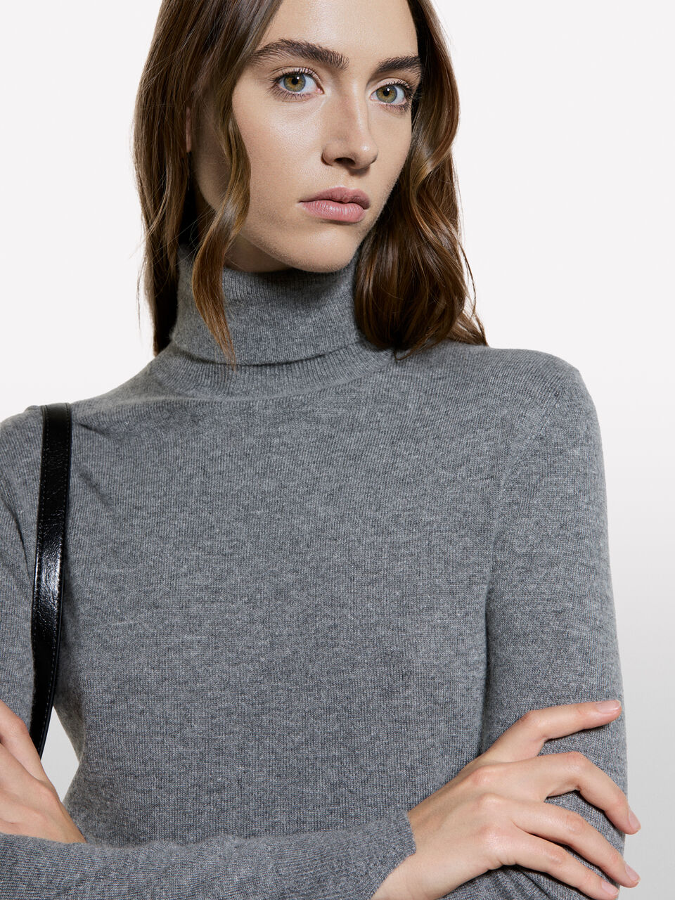 TURTLE NECK SWEATER Γυναικεία image number null