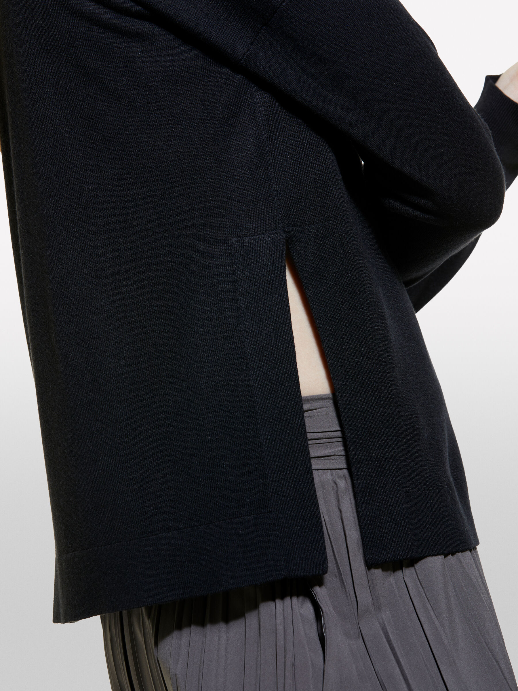 SWEATER L/S &Gamma;&upsilon;&nu;&alpha;&iota;&kappa;&epsilon;ί&alpha; image number null