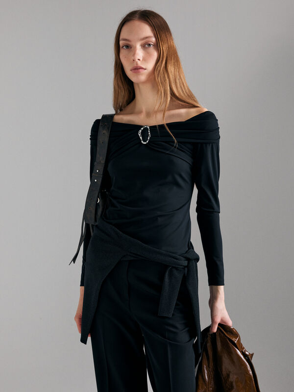 &Mu;&pi;&lambda;&omicron;ύ&zeta;&alpha; off shoulder &mu;&epsilon; sliver &kappa;&rho;ί&kappa;&omicron; - &mu;&pi;&lambda;&omicron;&upsilon;&zeta;ά&kappa;&iota;&alpha; &mu;&alpha;&kappa;&rho;&upsilon;&mu;ά&nu;&iota;&kappa;&alpha; &gamma;&upsilon;&nu;&alpha;&iota;&kappa;&epsilon;ί&alpha; | Sisley