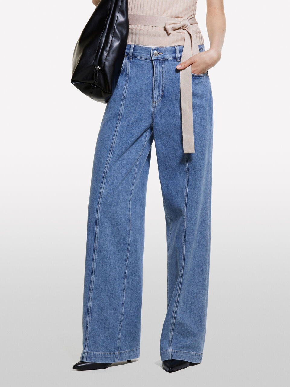 TROUSERS &Gamma;&upsilon;&nu;&alpha;&iota;&kappa;&epsilon;ί&alpha; image number null