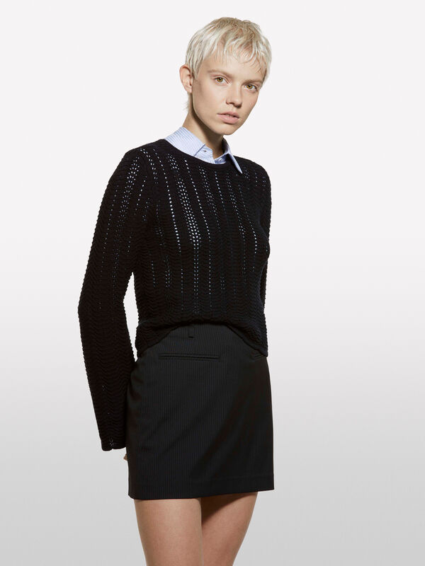 Black sweater with bell sleeves - μπλούζες με λαιμόκοψη γυναικείες | Sisley