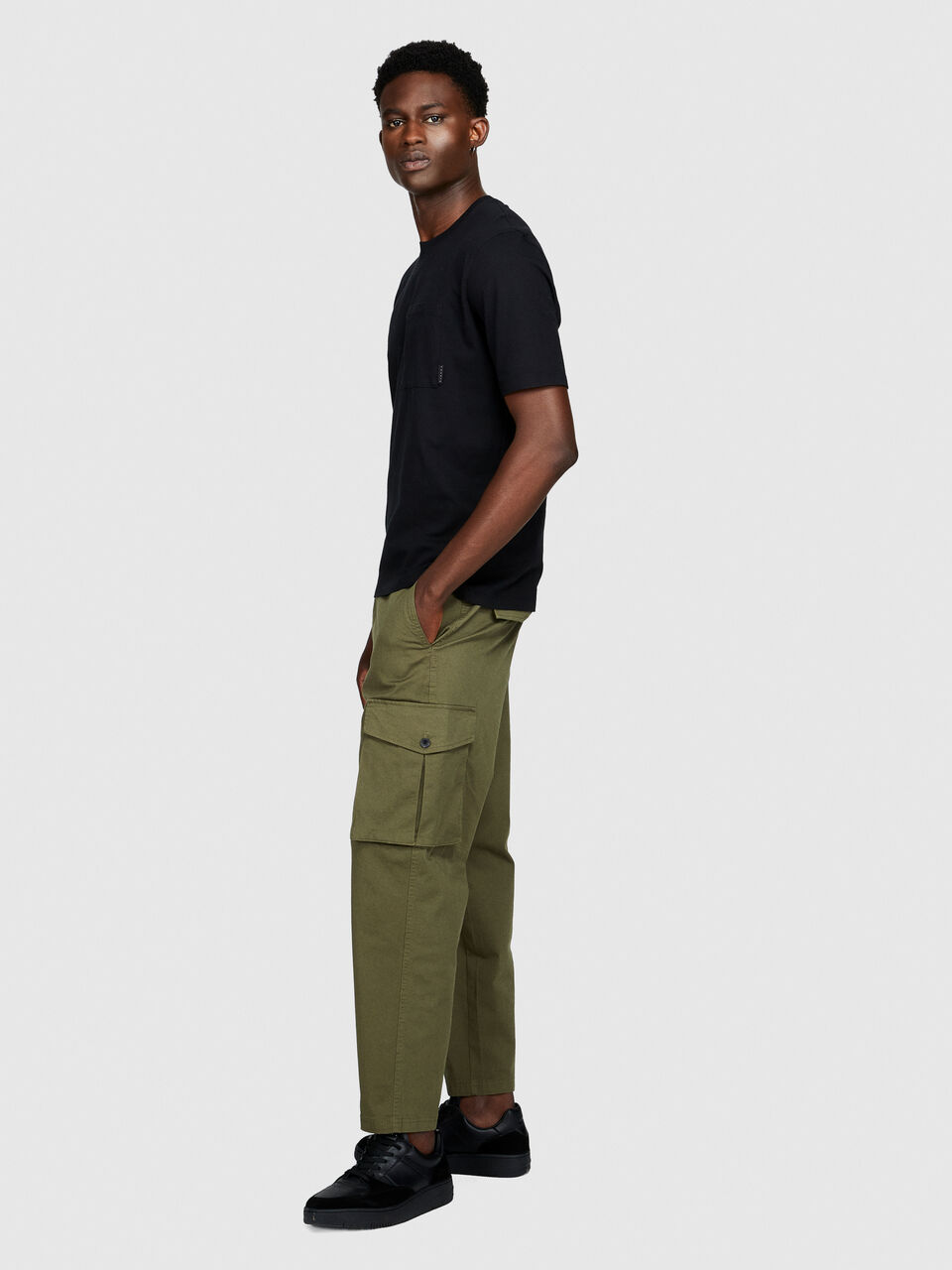 &Mu;&pi;&lambda;&omicron;ύ&zeta;&alpha; &mu;&epsilon; &tau;&sigma;&epsilon;&pi;ά&kappa;&iota; &Alpha;&nu;&delta;&rho;&iota;&kappa;ά image number null