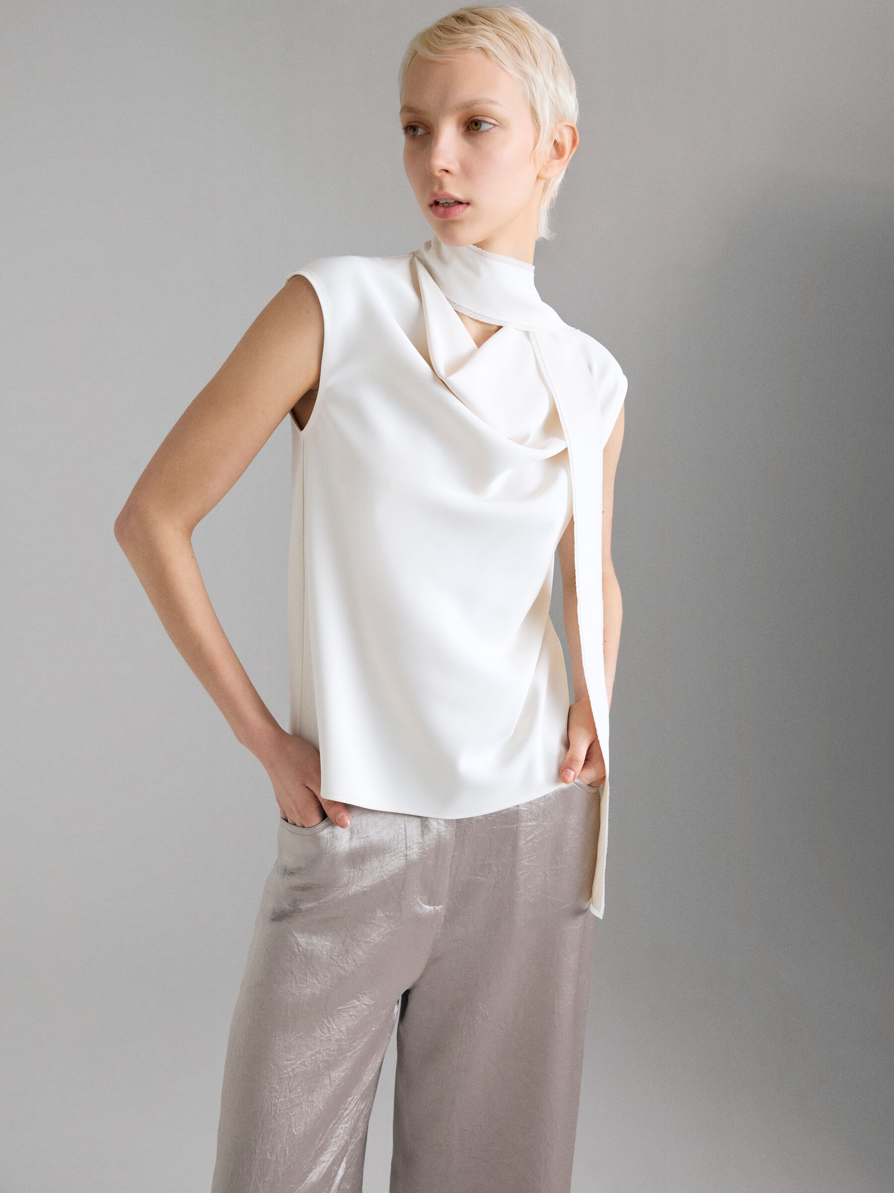 BLOUSE &Gamma;&upsilon;&nu;&alpha;&iota;&kappa;&epsilon;ί&alpha; image number null