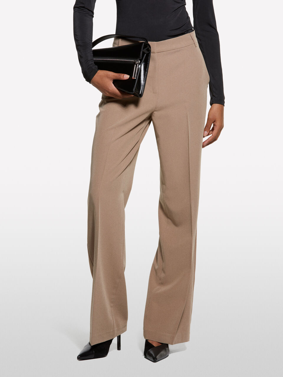 TROUSERS &Gamma;&upsilon;&nu;&alpha;&iota;&kappa;&epsilon;ί&alpha; image number null