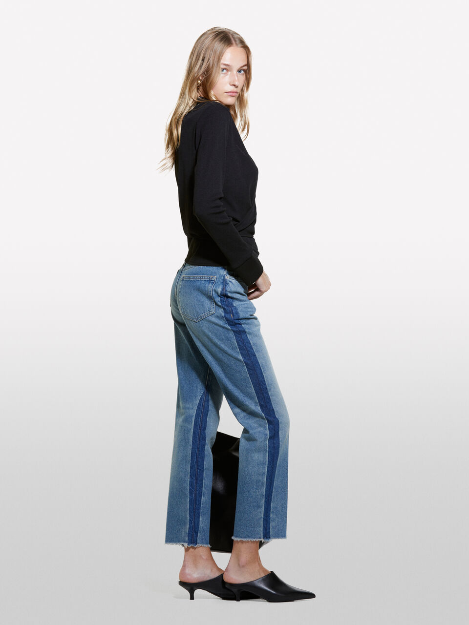 TROUSERS &Gamma;&upsilon;&nu;&alpha;&iota;&kappa;&epsilon;ί&alpha; image number null