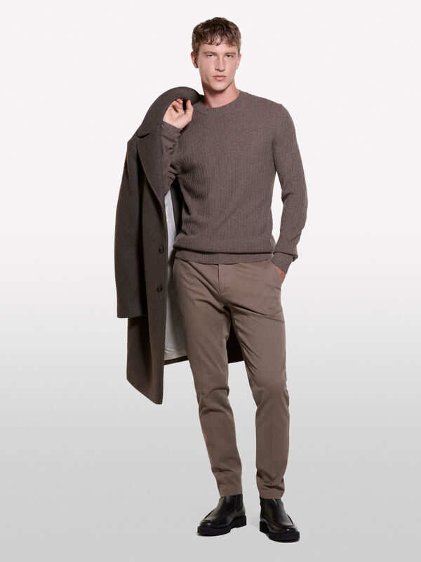 Μπλούζα καφέ με 3D πλέξη - μπλούζες με λαιμόκοψη ανδρικές | Sisley